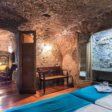 Casa Cueva Margaritas * Artenara