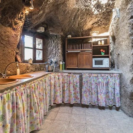 Casa Cueva Margaritas Holiday home *